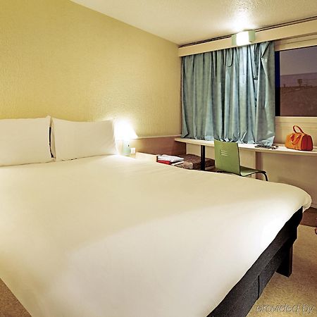 Ibis Lyon L'Isle D'Abeau L'Isle-d'Abeau Exterior foto