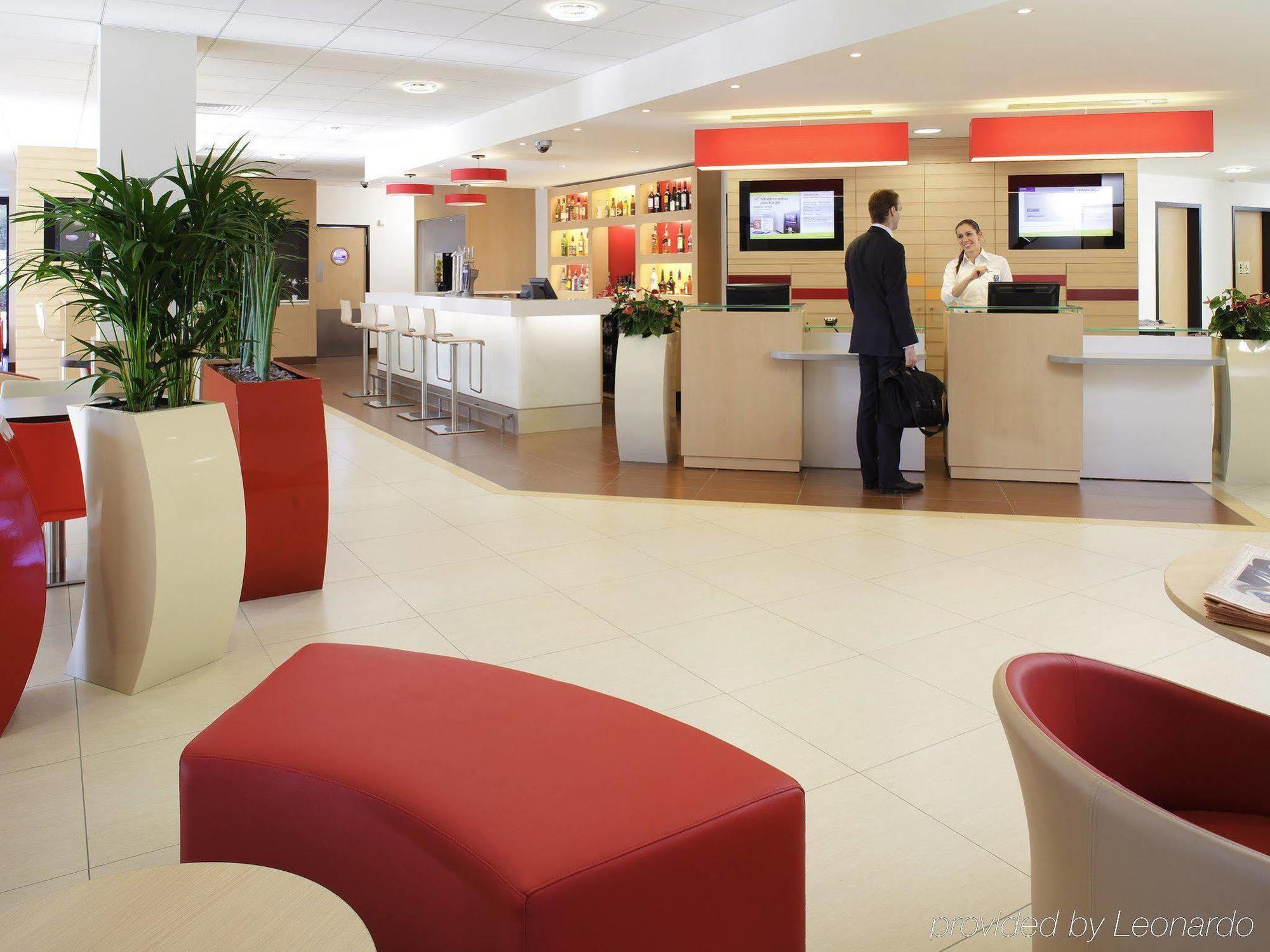 Ibis Lyon L'Isle D'Abeau L'Isle-d'Abeau Exterior foto
